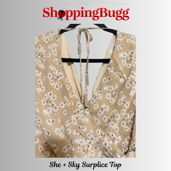 She + Sky Bubble Sleeve Surplice Blouse in Light Taupe ~ NWT! ✨ (SB1370) - Picture 5 of 8